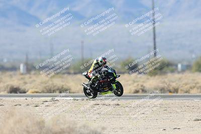 media/Dec-07-2025-CVMA (Sun) [[3e7d2de5dc]]/Race 10-Formula 40 Open/